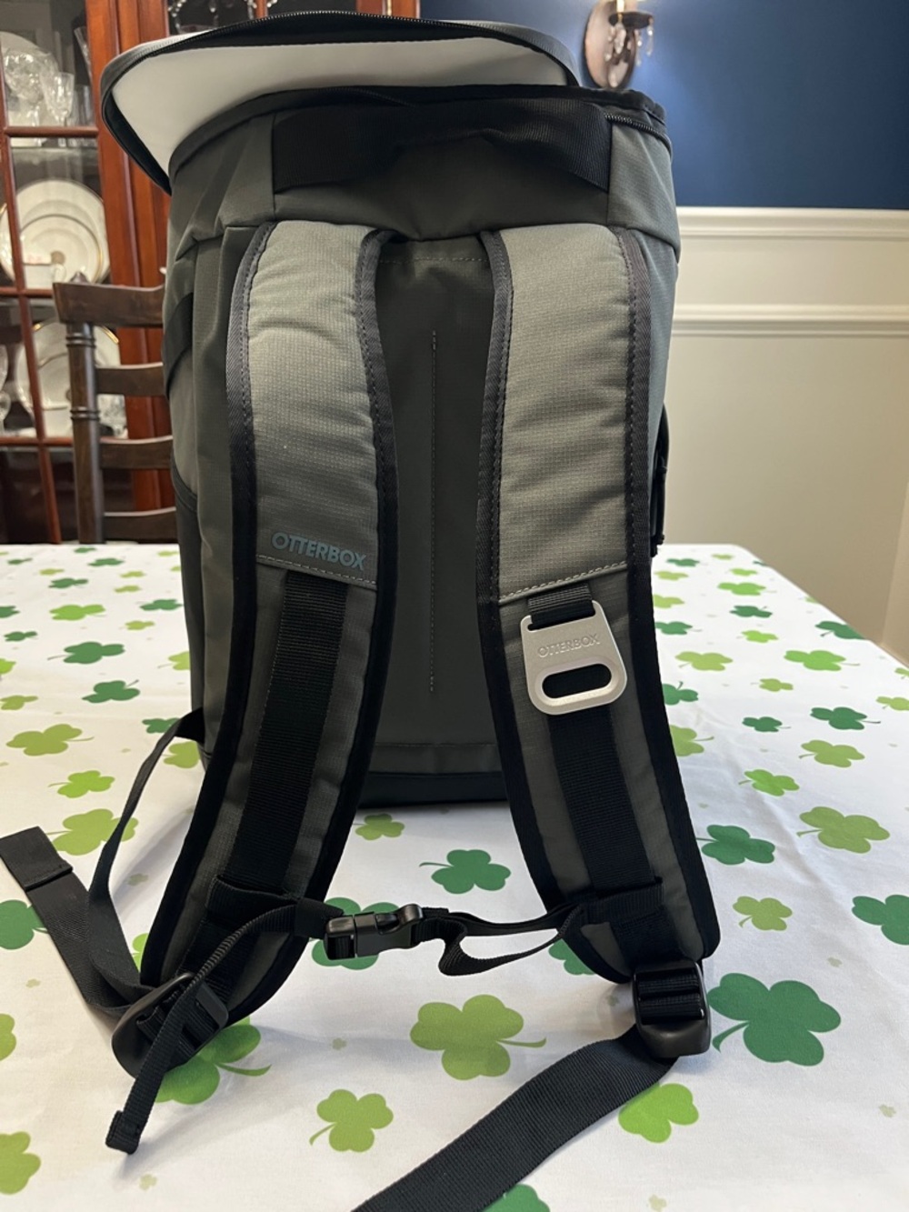 NWT OtterBox Gray and Black cooler Backpack